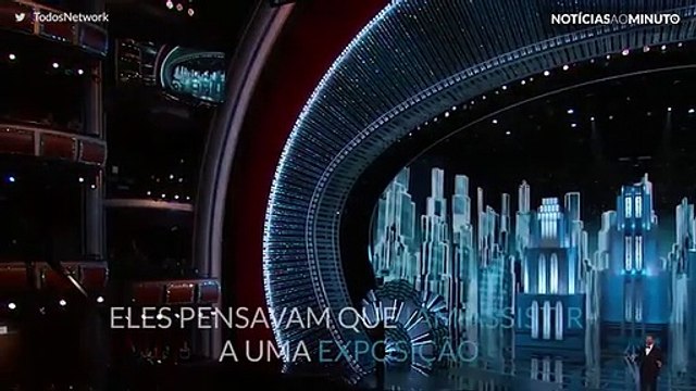 Autocarro com grupo de turistas invade a cerimónia dos Óscares