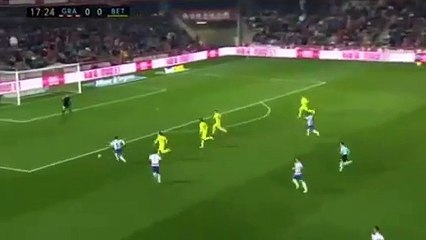 Lembra-se de Carcela? Fez esta maldade frente ao Bétis