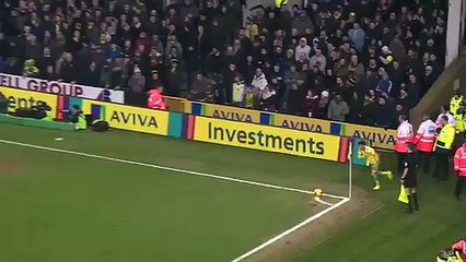 Como inaugurar o marcador num jogo? Jonny Howson não fez por menos