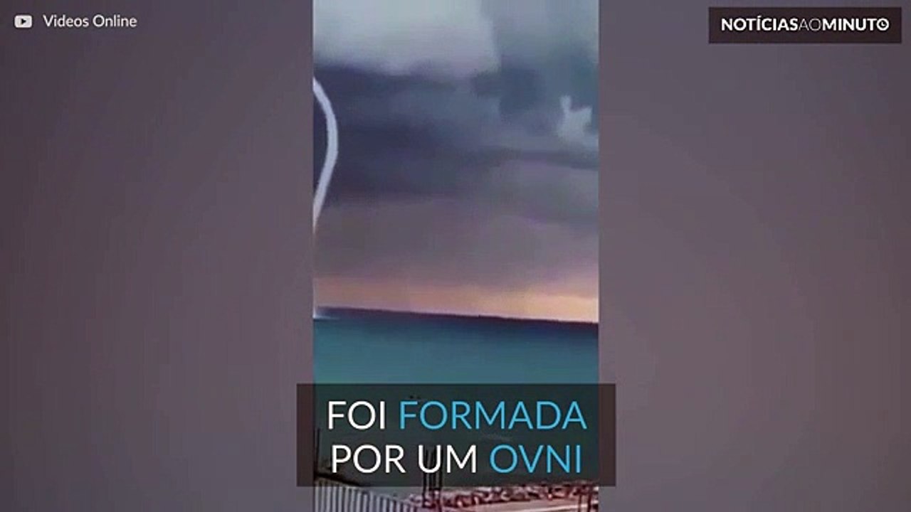 OVNI suga água do oceano