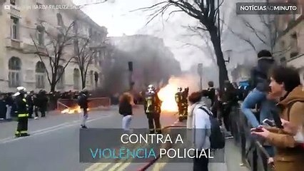 Violência em protesto estudantil em Paris