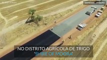 Drone mostra como as estradas na Austrália são feitas