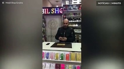 Uma capa de telemóvel super resistente!