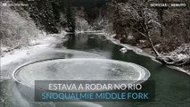 Misterioso círculo de gelo filmado a girar nos EUA