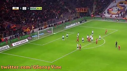 Sneijder ainda não perdeu o jeito