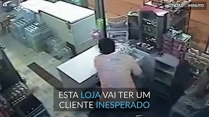 Dono de loja escapa milagrosamente de atropelamento