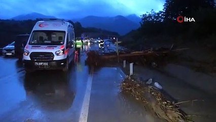 Bartın'ı sel vurdu! Köprü ve yollar çöktü, 1 ev yıkıldı!