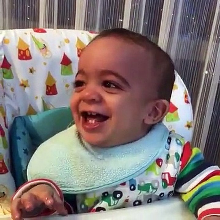 Gargalhada de filho de Miguel Lopes derrete seg...