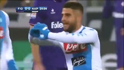'Arco monumental' de Insigne resulta em golo inesquecível