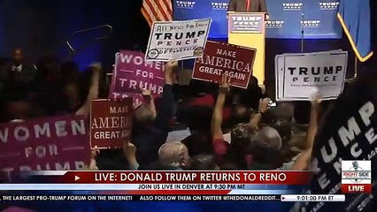 Trump regressa a comício após ser retirado do palco pela segurança