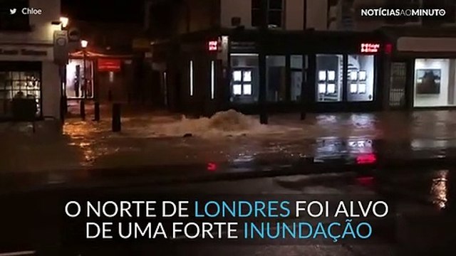 Caos nas ruas de Londres devido a forte inundação