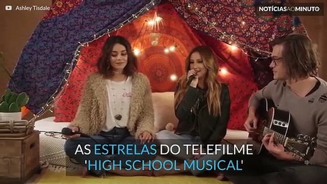 Vanessa Hudgens e Ashley Tisdale fazem dueto pela primeira vez