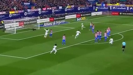 CR7 abre o marcador do dérbi com um pouco de sorte à mistura