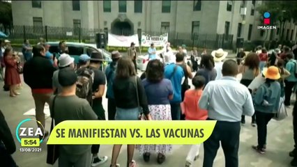Personas contra la vacuna de covid se manifestaron frente a la Secretaría de Salud