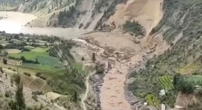 হিমাচলপ্রদেশে নলদা গ্রামের কাছে ভূমিধস | Oneindia Bengali