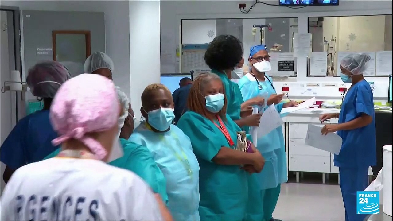 Covid-19 en Martinique : pic épidémique, les malades "très jeunes" et non vaccinés