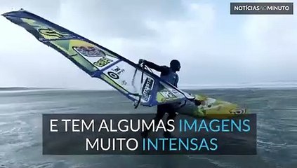 Windsurf em condições extremas de um furação