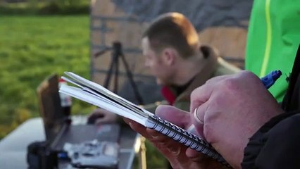 Drones podem ser solução para iluminar o céu noturno. Basta pedir