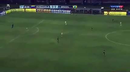 Nova coqueluche de Guardiola marcou golo sublime pelo Brasil