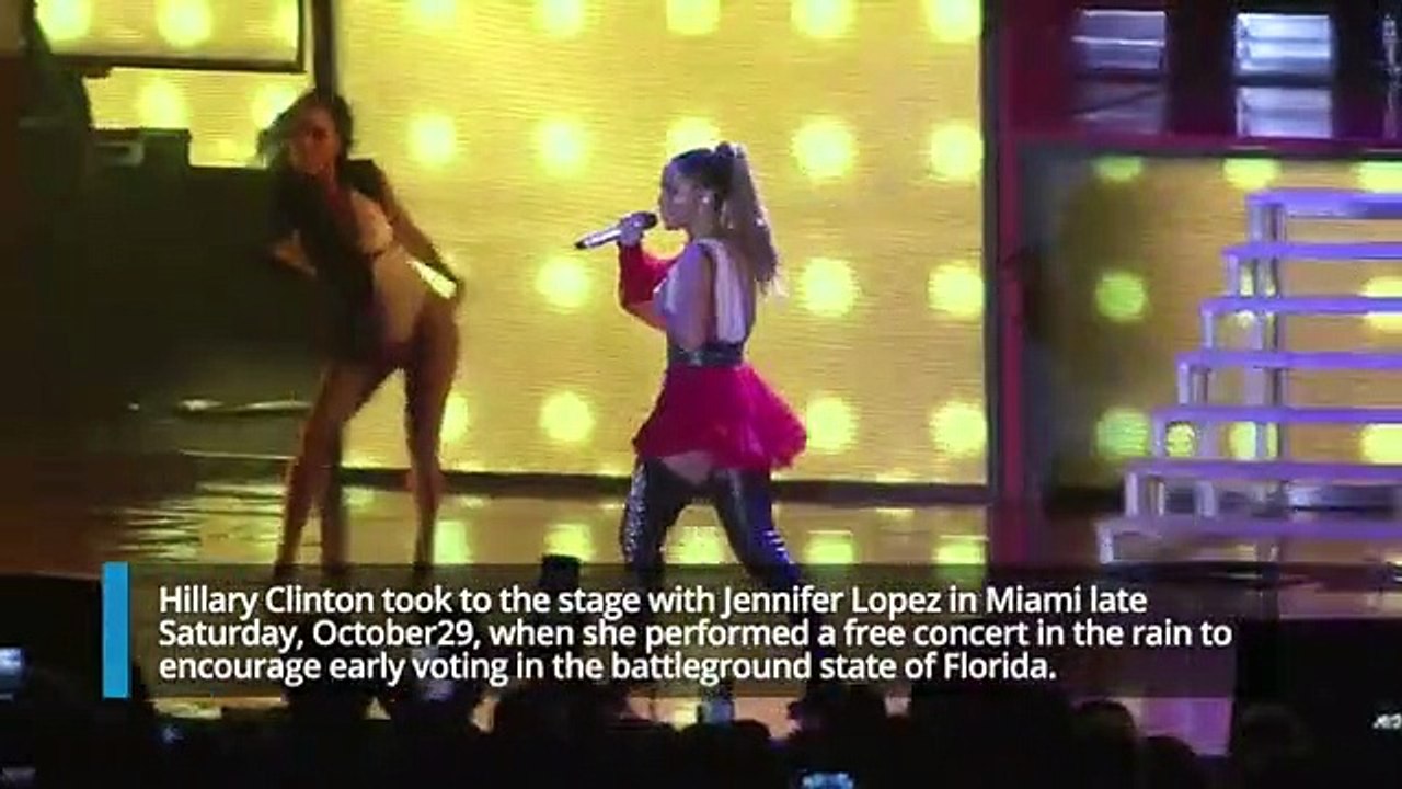 Hillary Clinton sobe ao palco durante concerto de Jennifer Lopez