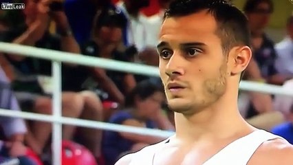 Lesão de ginasta nos Jogos Olímpicos está a arrepiar o mundo