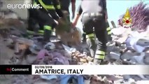 Nove dias depois de sismo, cão é resgatado com vida dos escombros