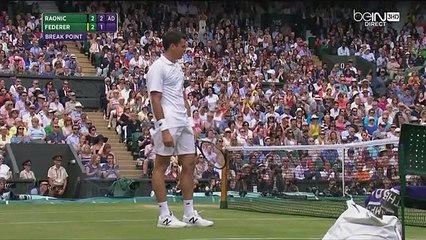 Wimbledon: Federer caiu (literalmente) aos pés de Raonic