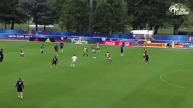 Payet marca golo em jogo-treino