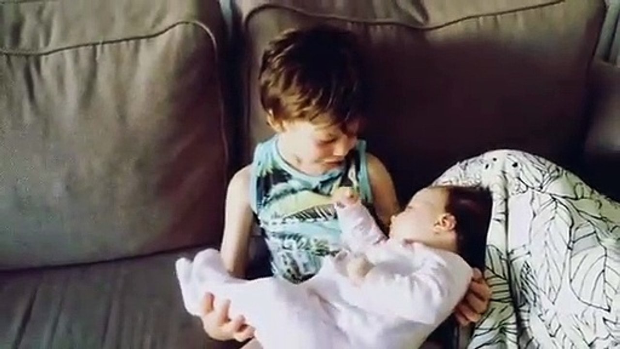 Filho de Rita Ferro Alvim cata para a irmã