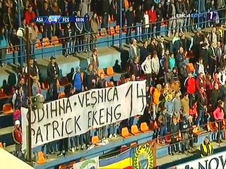 Jogo parou na Roménia para homenagear jogador que morreu em campo