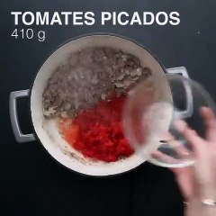 Macarrão com chili e queijo