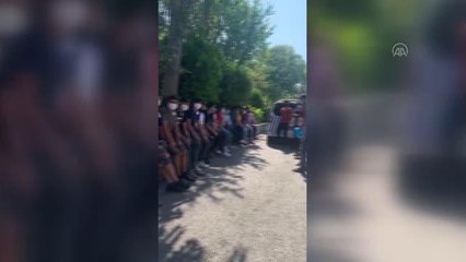 Beyoğlu'nda 35 düzensiz göçmen muhafaza altına alındı