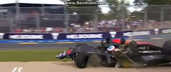 Tremendo acidente de Fernando Alonso no GP da Austrália