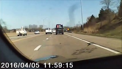 Autopilot da Tesla 'salva' condutor de colisão