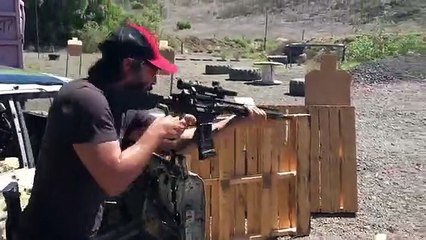 Keanu Reeves treina para novo filme