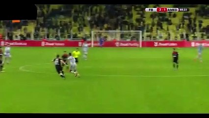 Nani marca pelo Fenerbahçe