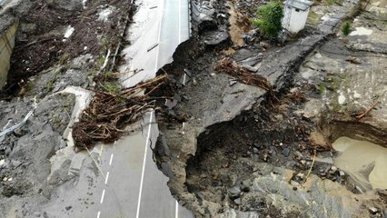 Bartın-Karabük yolundaki heyelan drone ile görüntülendi