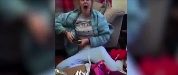 Como reagiria se recebesse um bilhete para ver o seu artista favorito?