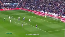 Ronaldo começa ofensiva à Bola de Ouro com... pé de Messi