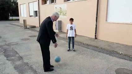 Nóvoa faz um intervalo na campanha... para dar uns toques