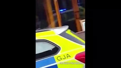 Homem esfaqueado em frente ao Mc Donald’s. Agressor detido