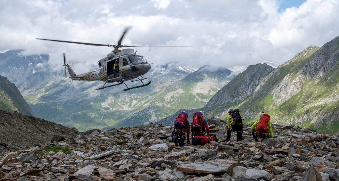 Bolzano - Esercitazione congiunta Soccorso Alpino e Guardia di Finanza (11.08.21)