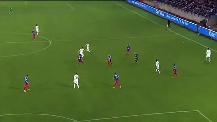 Golão de Ibrahimovic deixa guarda-redes pregado ao chão