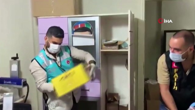 Sahte pasaport ve kimlik yapan şahıslara operasyon