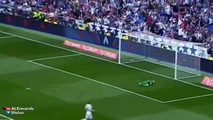 Cristiano Ronaldo marca ao Levante