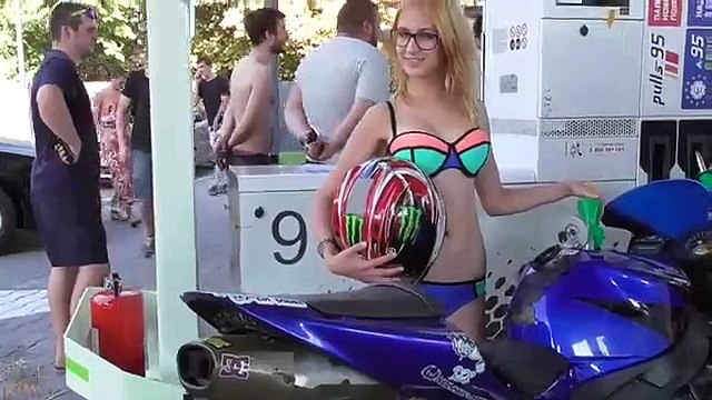 Combustíveis grátis para quem abastecer… de biquíni