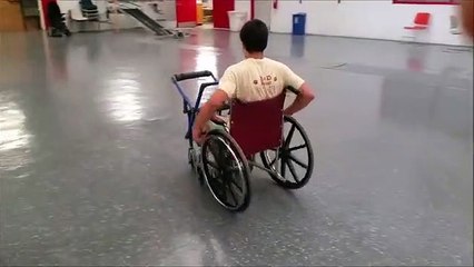 A invenção deste adolescente quer ajudar mães em cadeira de rodas