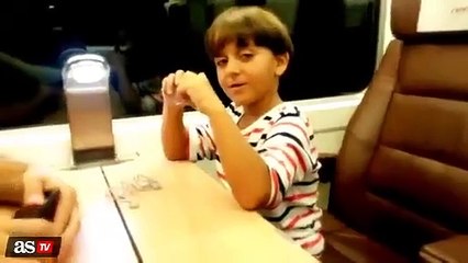 Osama Abdul Mohsen imita Cristiano Ronaldo