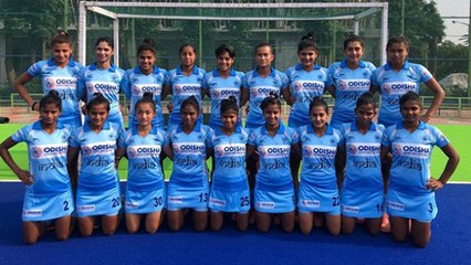 ভারতীয় মহিলা হকি দলকে উষ্ণ অভ্যর্থনা রাঁচি বিমানবন্দরে |Oneindia Bengali