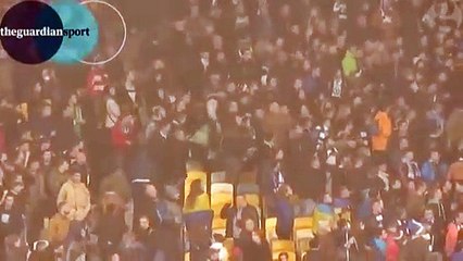 Adeptos negros agredidos no jogo entre Dínamo Kiev e Chelsea